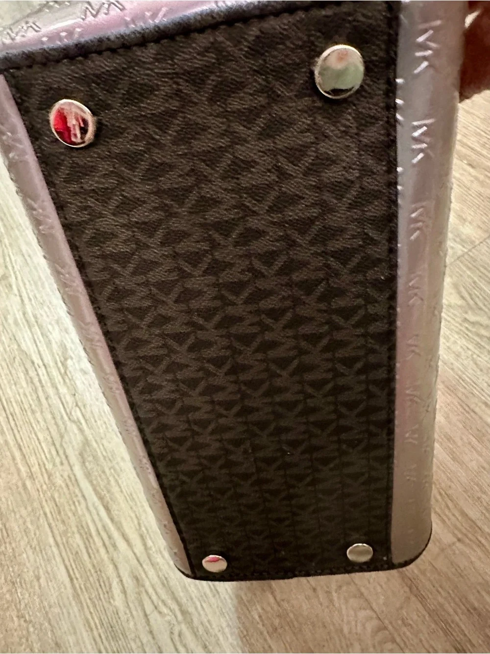 Michael Kors Iridescent Tote bag - Picture 4 of 12